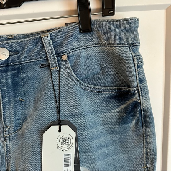 COPY - 1822 Denim Tomboy Bermuda Shorts - Picture 8 of 12